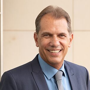 Andreas Neumeister